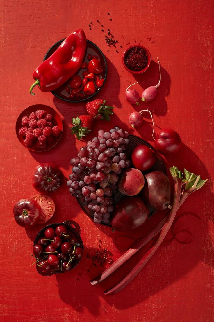 Juicy Delight: Seasonal Fresh Fruit Collection